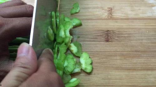 带你吃瓜野生大厨,带你领略“带你吃瓜野生大厨”的独特烹饪魅力 第2张 带你吃瓜野生大厨,带你领略“带你吃瓜野生大厨”的独特烹饪魅力 第2张