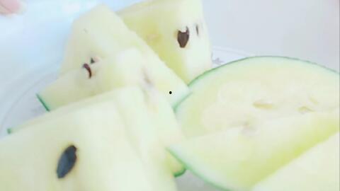 吃瓜炸裂黄色,揭秘黄色现象背后的真相  第2张